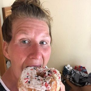 Meet your Posher, Leanne